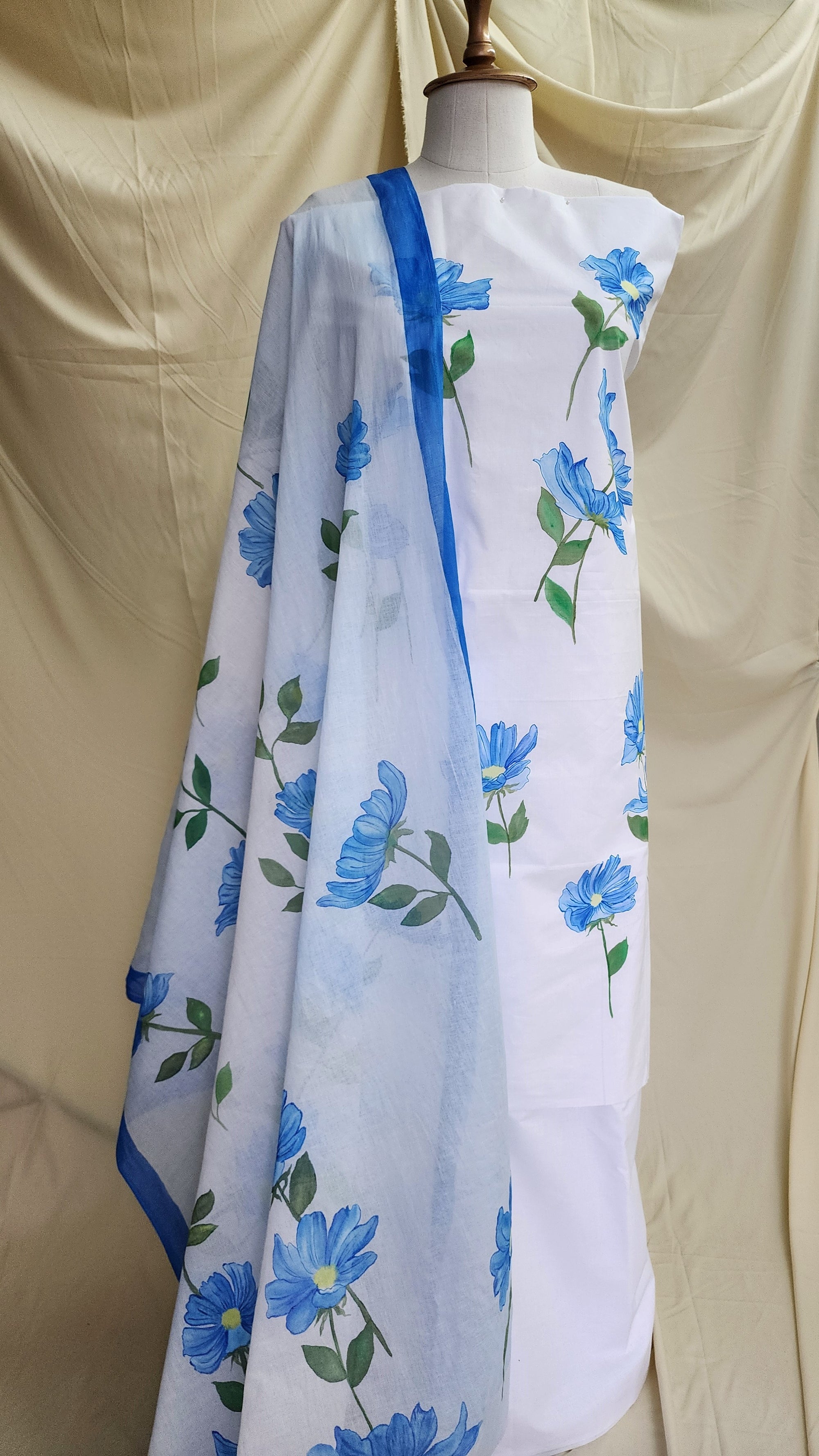 Blue Daisy Hand-Painted Suit Set